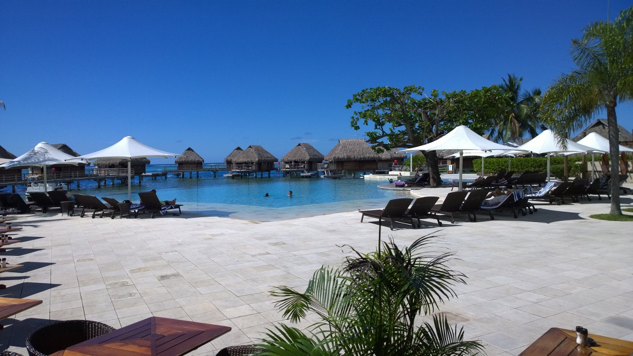 MDC 5 Reasons to Visit Moorea